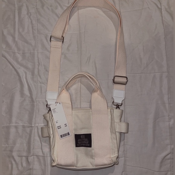 Urban Outfitters Handbags - ⭐️HOST PICK⭐️ BDG Mini Serena Tote
